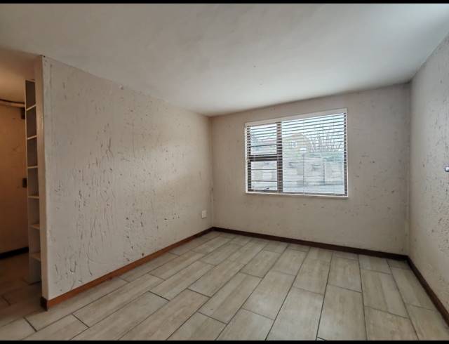 4 BEDROOM TOWNHOUSE FOR SALE IN THREE RIVERS EAST